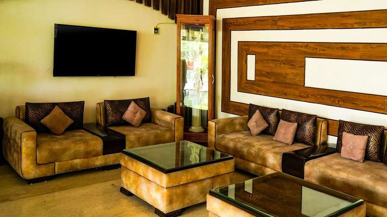 <b>Clarion Inn Amps Lobby</b>. Images powered by <a href="https://iceportal.shijigroup.com/" title="IcePortal" target="_blank">IcePortal</a>.