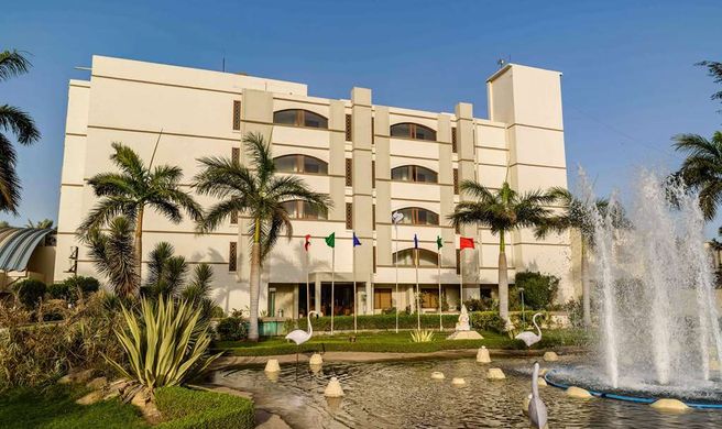 Quality Inn Palms Exterior