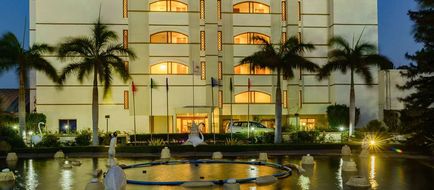 Quality Inn Palms Exterior