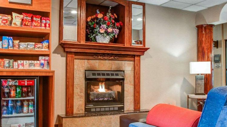 Comfort Suites Lobby
