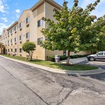 Comfort Suites