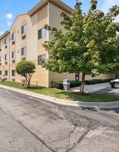 Comfort Suites