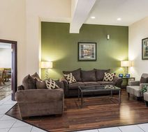 Quality Inn & Suites Harvey Lobby