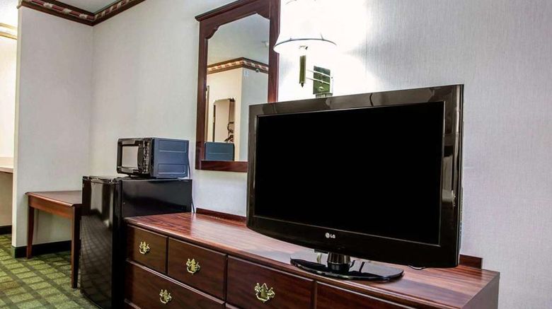 <b>Quality Inn Arcola Room</b>. Images powered by <a href="https://iceportal.shijigroup.com/" title="IcePortal" target="_blank">IcePortal</a>.