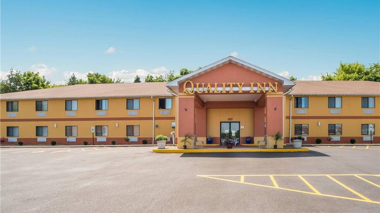 Quality Inn Exterior