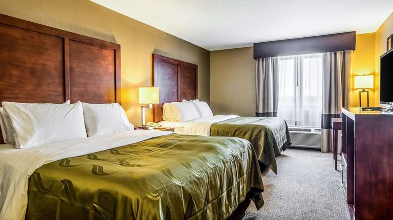 <b>Quality Inn & Suites, Salem Room</b>. Images powered by <a href="https://iceportal.shijigroup.com/" title="IcePortal" target="_blank">IcePortal</a>.