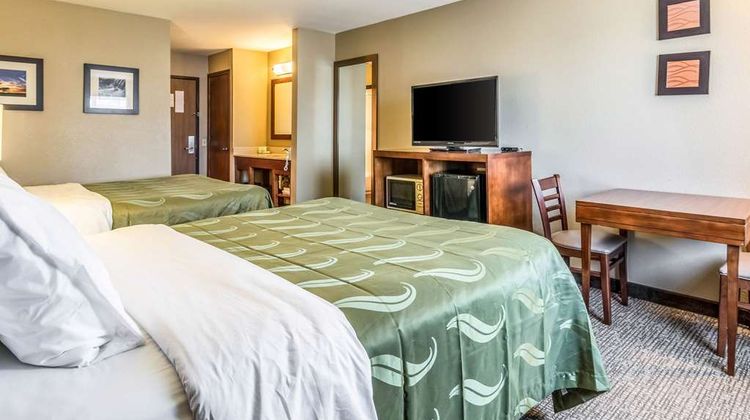 Quality Inn & Suites, Salem Room