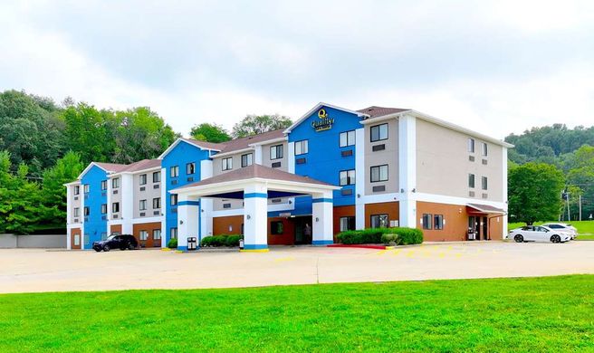Quality Inn & Suites Exterior