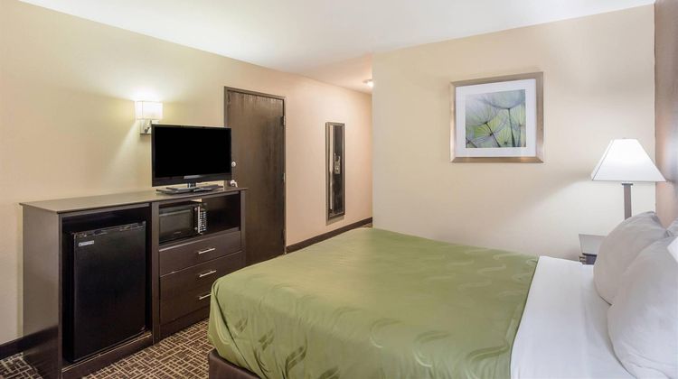 Quality Inn & Suites Room