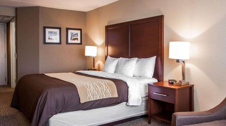 <b>Quality Inn & Suites Room</b>. Images powered by <a href="https://iceportal.shijigroup.com/" title="IcePortal" target="_blank">IcePortal</a>.