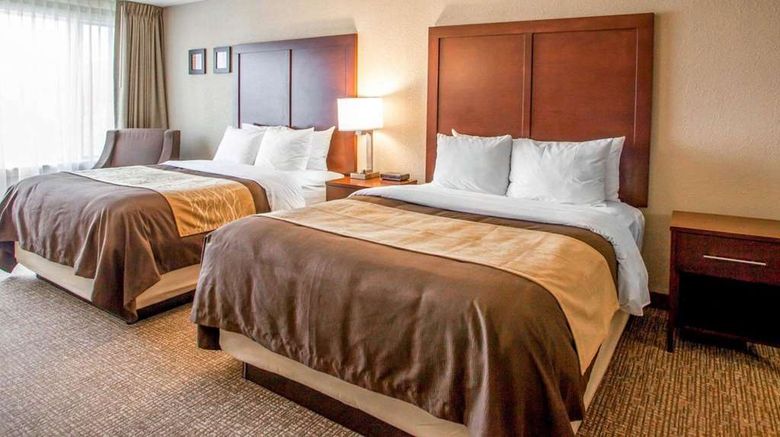 <b>Quality Inn & Suites Suite</b>. Images powered by <a href="https://iceportal.shijigroup.com/" title="IcePortal" target="_blank">IcePortal</a>.