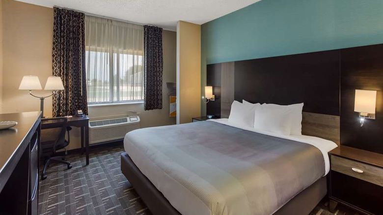<b>Quality Inn Galesburg Room</b>. Images powered by <a href="https://iceportal.shijigroup.com/" title="IcePortal" target="_blank">IcePortal</a>.