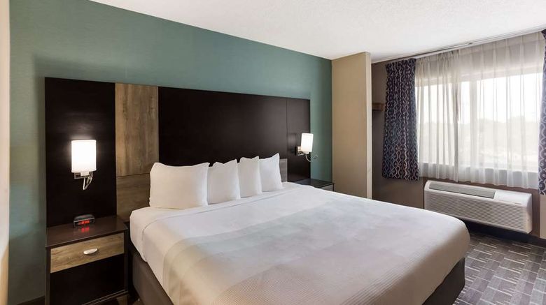 <b>Quality Inn Galesburg Room</b>. Images powered by <a href="https://iceportal.shijigroup.com/" title="IcePortal" target="_blank">IcePortal</a>.