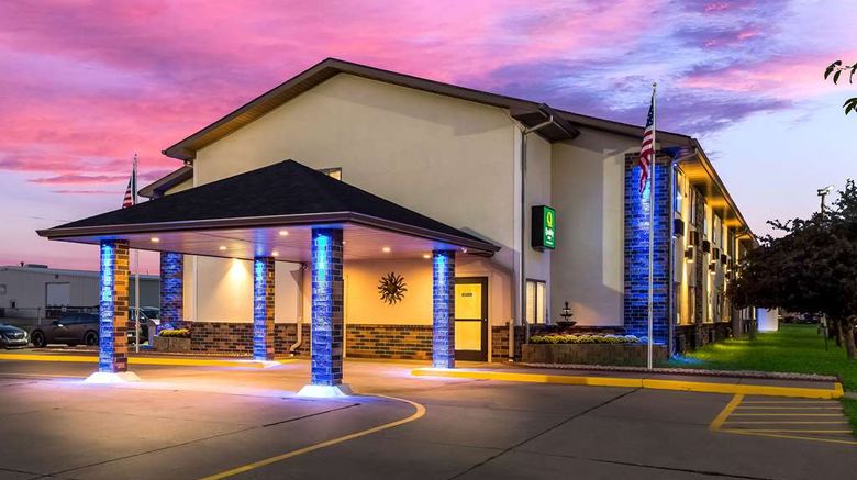 <b>Quality Inn Galesburg Exterior</b>. Images powered by <a href="https://iceportal.shijigroup.com/" title="IcePortal" target="_blank">IcePortal</a>.