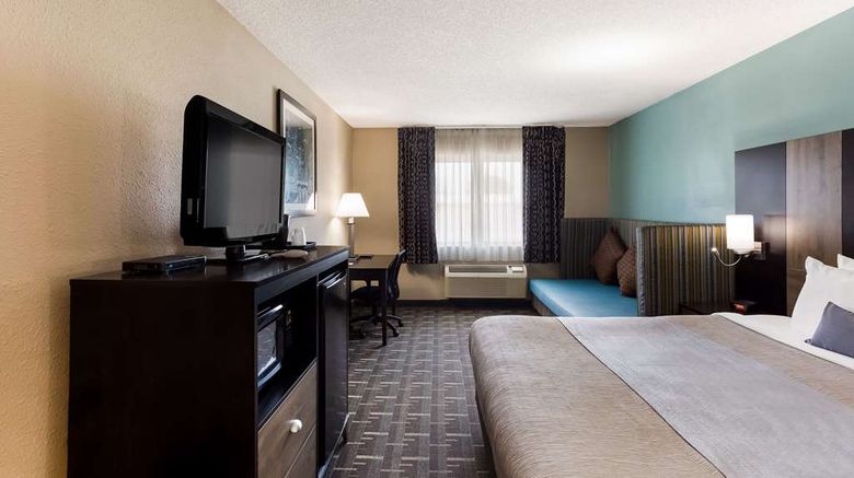 <b>Quality Inn Galesburg Suite</b>. Images powered by <a href="https://iceportal.shijigroup.com/" title="IcePortal" target="_blank">IcePortal</a>.