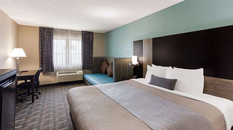 <b>Quality Inn Galesburg Suite</b>. Images powered by <a href="https://iceportal.shijigroup.com/" title="IcePortal" target="_blank">IcePortal</a>.