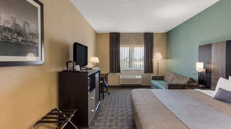 <b>Quality Inn Galesburg Suite</b>. Images powered by <a href="https://iceportal.shijigroup.com/" title="IcePortal" target="_blank">IcePortal</a>.