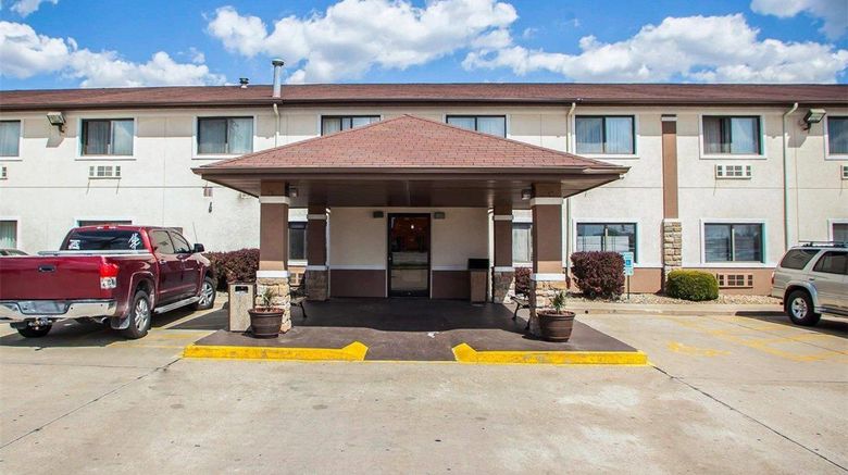 <b>Quality Inn Forsyth Exterior</b>. Images powered by <a href="https://iceportal.shijigroup.com/" title="IcePortal" target="_blank">IcePortal</a>.