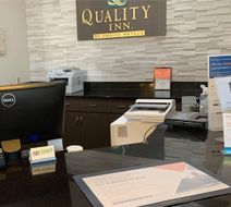 Quality Inn Forsyth Lobby