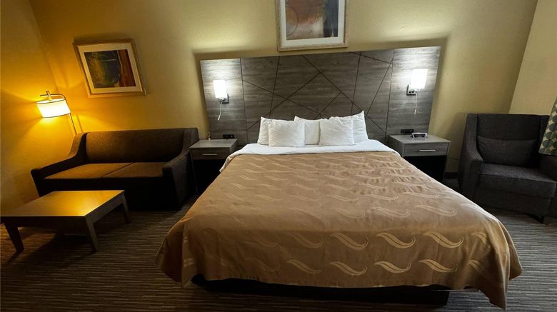 <b>Quality Inn Forsyth Room</b>. Images powered by <a href="https://iceportal.shijigroup.com/" title="IcePortal" target="_blank">IcePortal</a>.