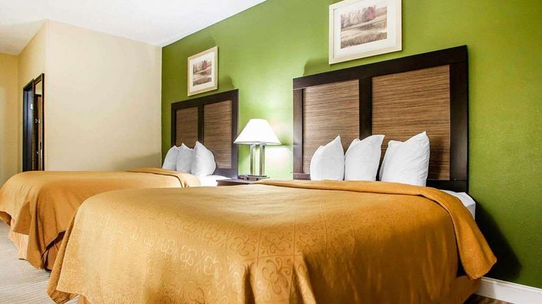 <b>Quality Inn & Suites Champaign Room</b>. Images powered by <a href="https://iceportal.shijigroup.com/" title="IcePortal" target="_blank">IcePortal</a>.