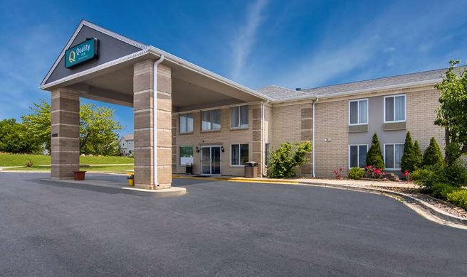 Quality Inn Exterior