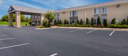 Quality Inn Exterior