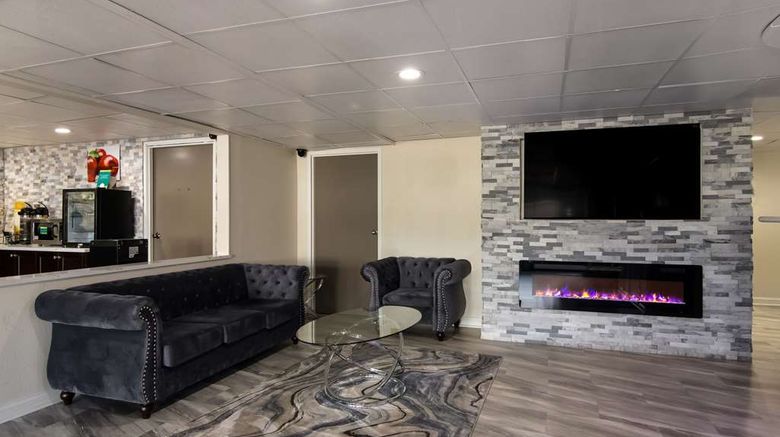 <b>Quality Inn Lobby</b>. Images powered by <a href="https://iceportal.shijigroup.com/" title="IcePortal" target="_blank">IcePortal</a>.