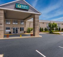 Quality Inn Exterior