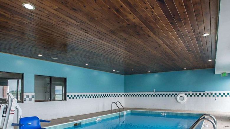 <b>Quality Inn Peru Pool</b>. Images powered by <a href="https://iceportal.shijigroup.com/" title="IcePortal" target="_blank">IcePortal</a>.