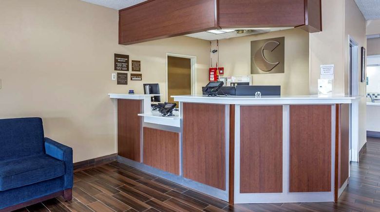 <b>Comfort Inn Lobby</b>. Images powered by <a href="https://iceportal.shijigroup.com/" title="IcePortal" target="_blank">IcePortal</a>.