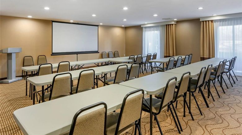 <b>Comfort Suites Meeting</b>. Images powered by <a href="https://iceportal.shijigroup.com/" title="IcePortal" target="_blank">IcePortal</a>.