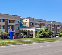 Comfort Suites Exterior