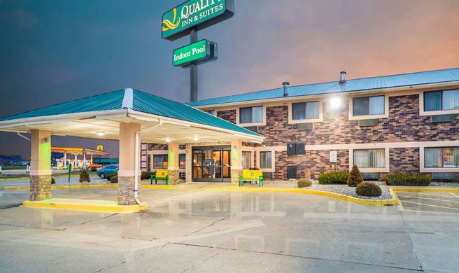 Quality Inn and Suites Danville East Exterior