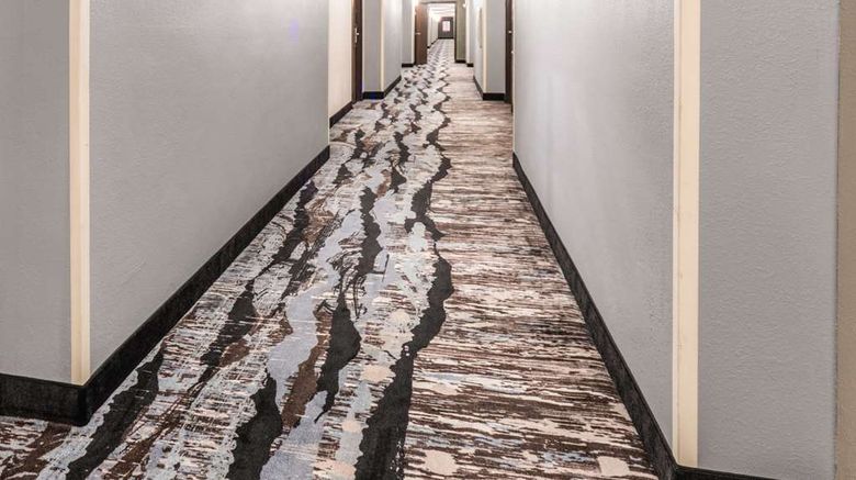 <b>Quality Inn and Suites Danville East Lobby</b>. Images powered by <a href="https://iceportal.shijigroup.com/" title="IcePortal" target="_blank">IcePortal</a>.