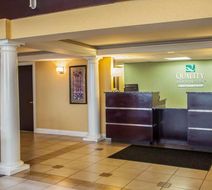 Quality Inn & Suites St Charles Lobby