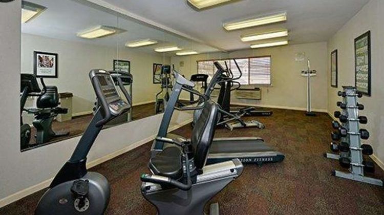 Quality Inn & Suites St Charles Health