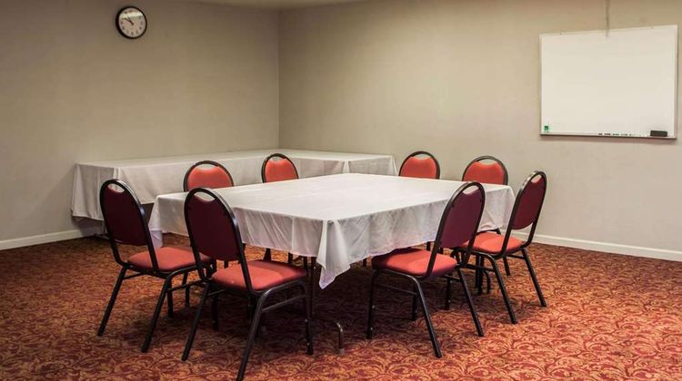 Quality Inn & Suites St Charles Meeting