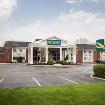 Quality Inn & Suites St Charles
