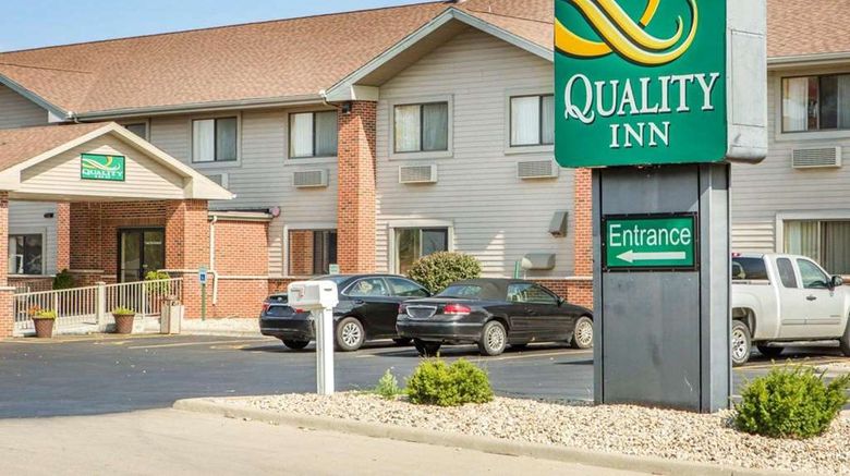 <b>Quality Inn Ottawa Exterior</b>. Images powered by <a href="https://iceportal.shijigroup.com/" title="IcePortal" target="_blank">IcePortal</a>.