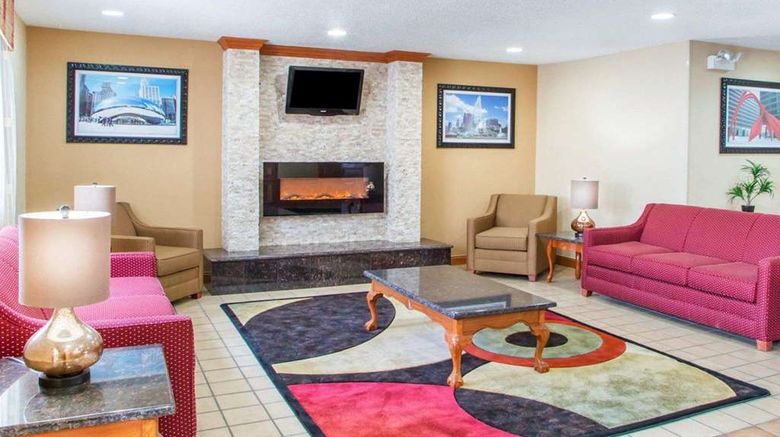 <b>Quality Inn Ottawa Lobby</b>. Images powered by <a href="https://iceportal.shijigroup.com/" title="IcePortal" target="_blank">IcePortal</a>.