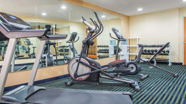 <b>Quality Inn Ottawa Health</b>. Images powered by <a href="https://iceportal.shijigroup.com/" title="IcePortal" target="_blank">IcePortal</a>.