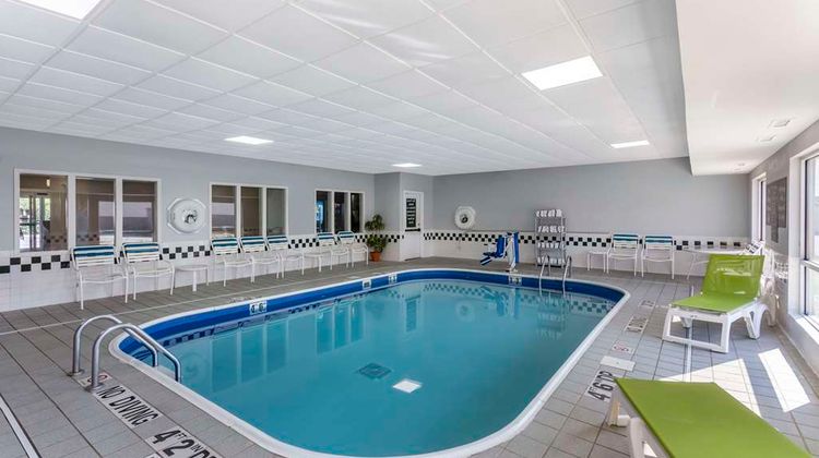 Comfort Inn Pool