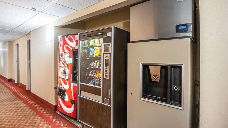 <b>Econo Lodge Other</b>. Images powered by <a href="https://iceportal.shijigroup.com/" title="IcePortal" target="_blank">IcePortal</a>.