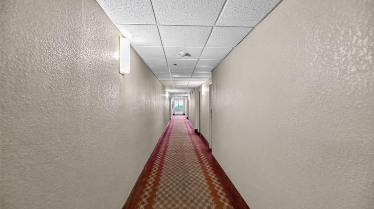Econo Lodge Other