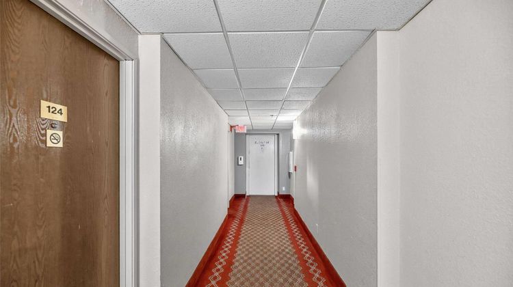 Econo Lodge Other