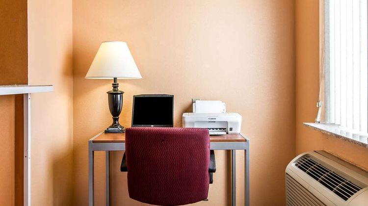 Econo Lodge Other