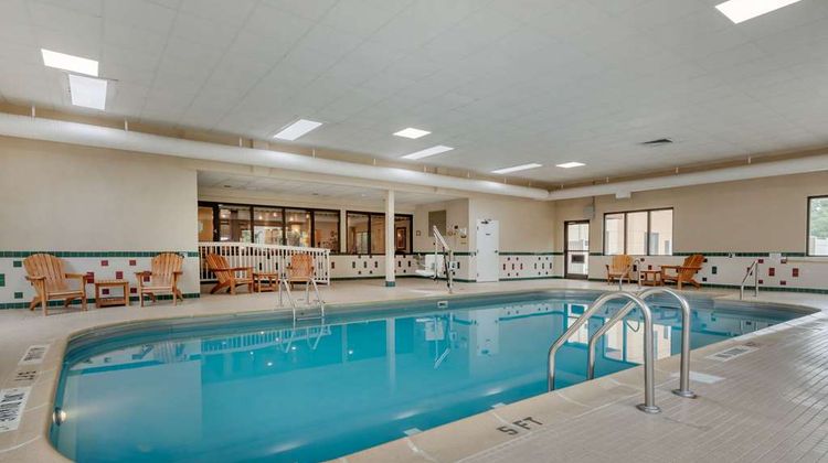 Comfort Suites Pool
