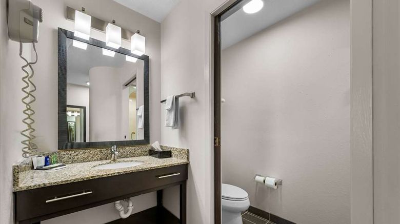 <b>Sleep Inn Springfield Room</b>. Images powered by <a href="https://iceportal.shijigroup.com/" title="IcePortal" target="_blank">IcePortal</a>.