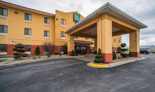 Quality Inn Exterior